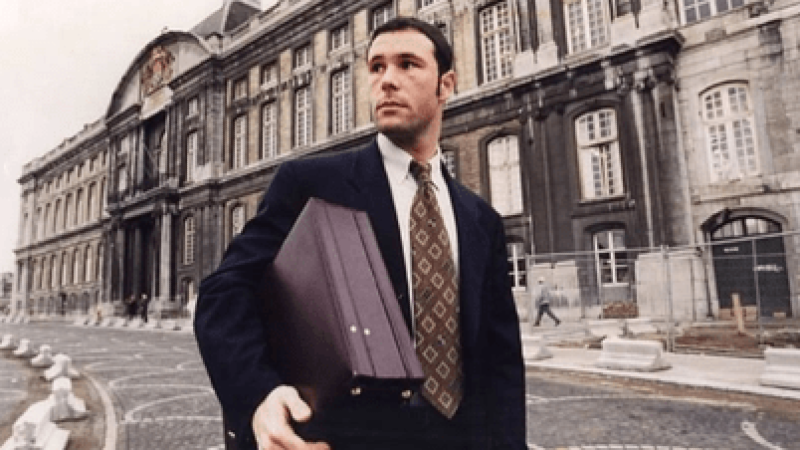 Bosman là gì? Thông tin cần biết về luật Bosman